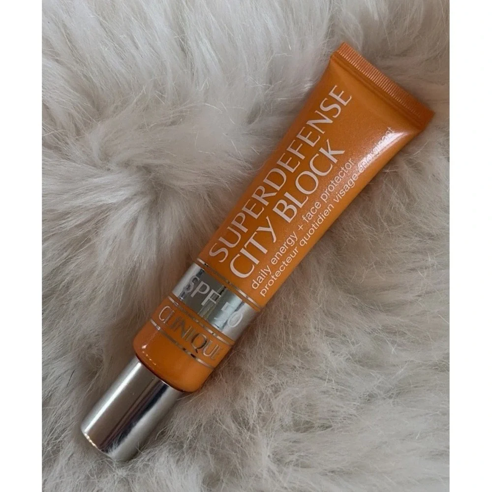 Clinique Superdefense City Block Foundation Cream SPF 50 Daily Energy Protection